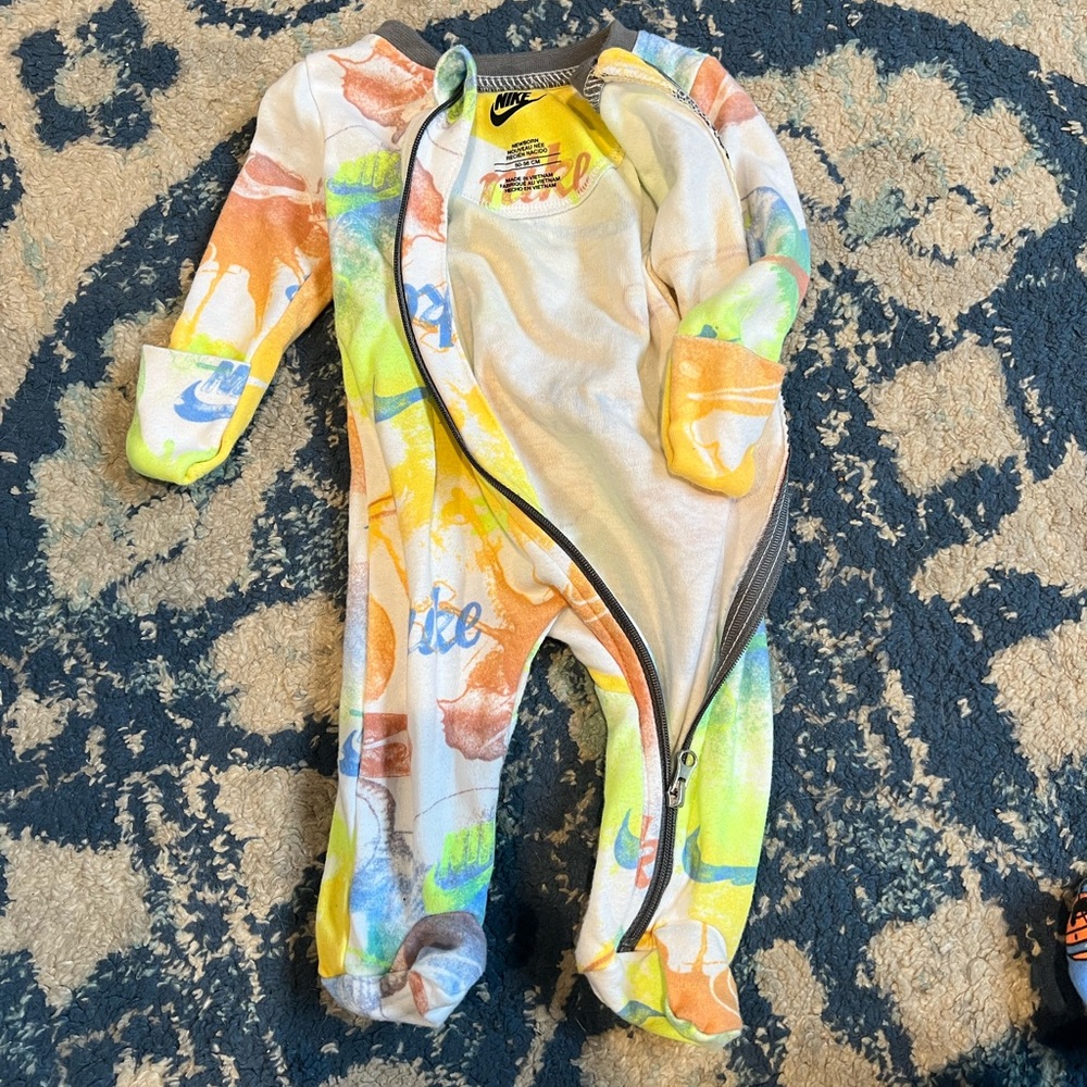 Newborn Nike pajamas like new